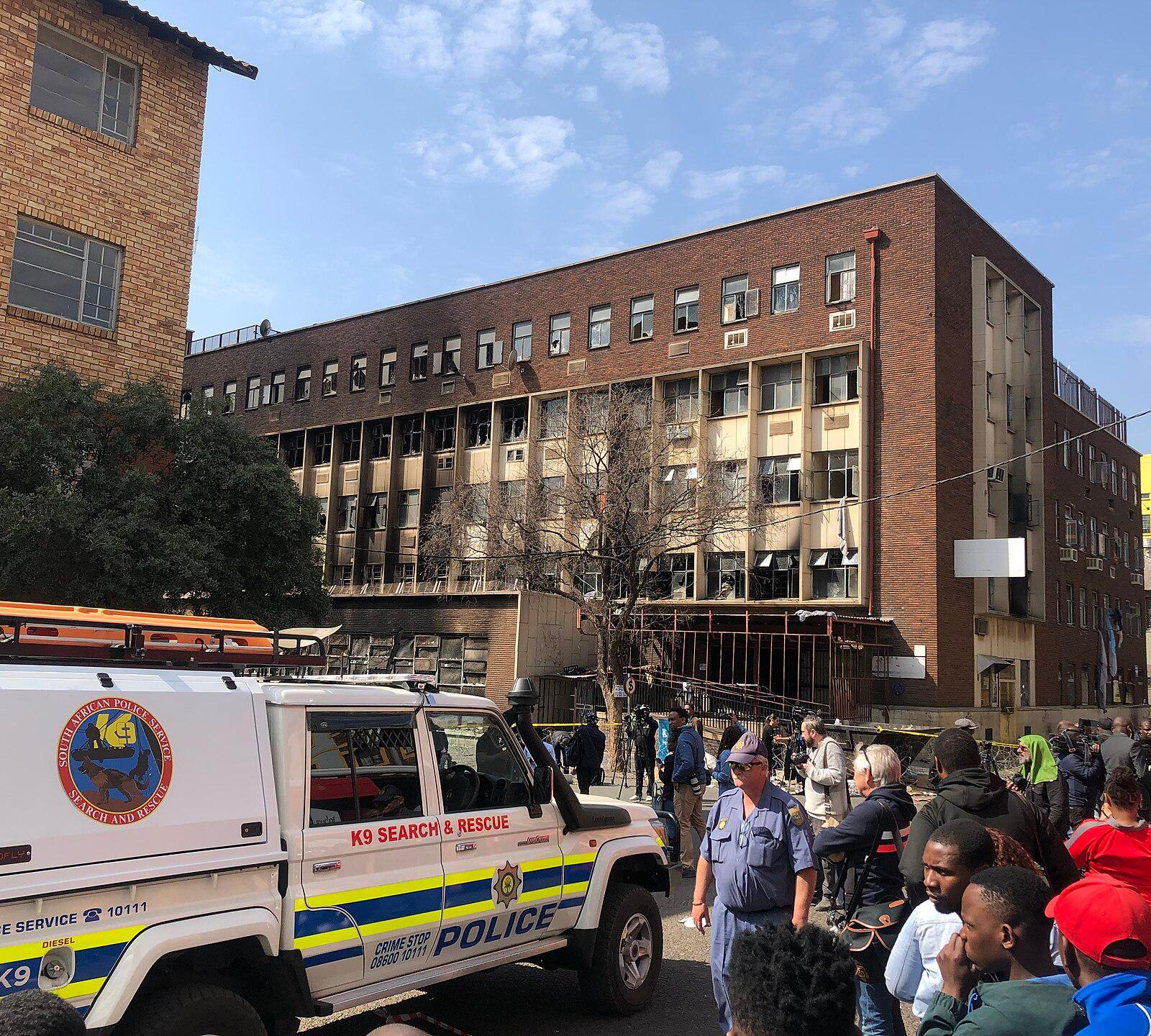 Johannesburg Residents Lose Thousands to Fake ID Photo Scam Spreading Through Offices
